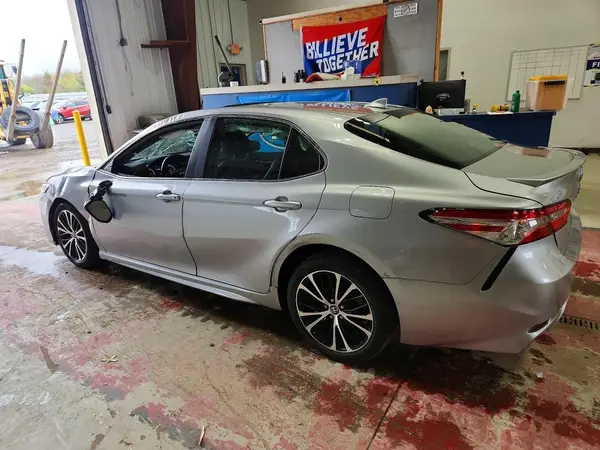4T1G11AK1LU860208 2020 TOYOTA CAMRY - Image 2