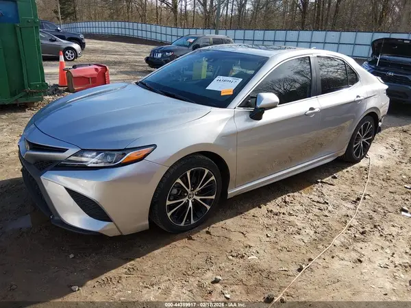 4T1G11AK1LU863545 2020 TOYOTA CAMRY - Image 2