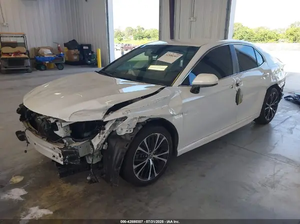4T1G11AK1LU871774 2020 TOYOTA CAMRY - Image 2