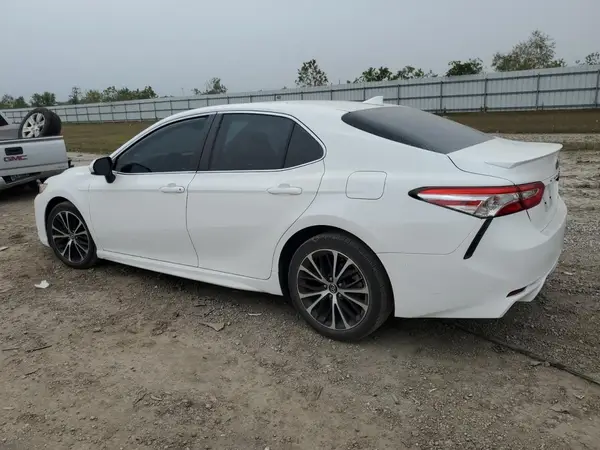 4T1G11AK1LU880989 2020 TOYOTA CAMRY - Image 2