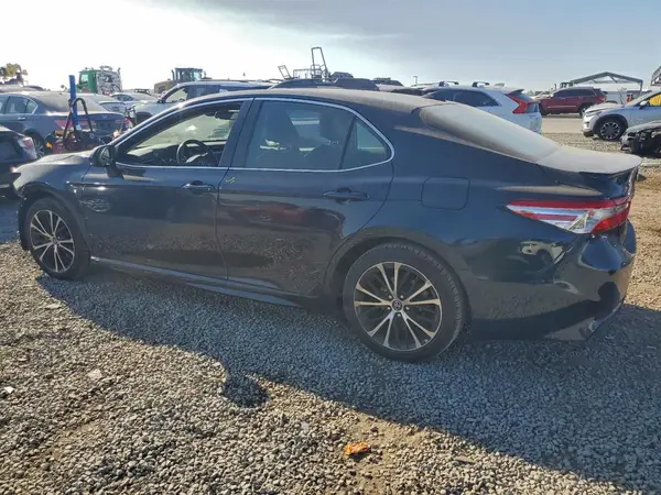 4T1G11AK1LU882337 2020 TOYOTA CAMRY - Image 2