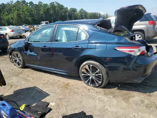 4T1G11AK1LU883035 2020 TOYOTA CAMRY - Image 2
