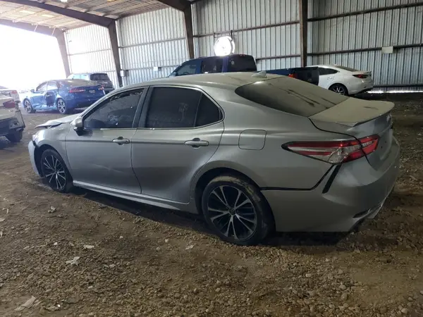 4T1G11AK1LU886050 2020 TOYOTA CAMRY - Image 2