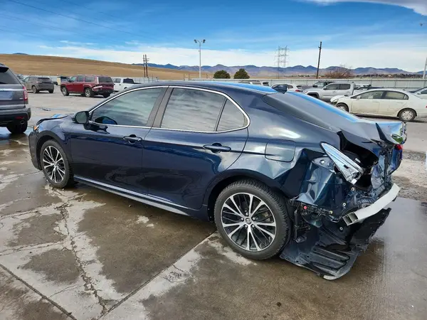 4T1G11AK1LU901694 2020 TOYOTA CAMRY - Image 2