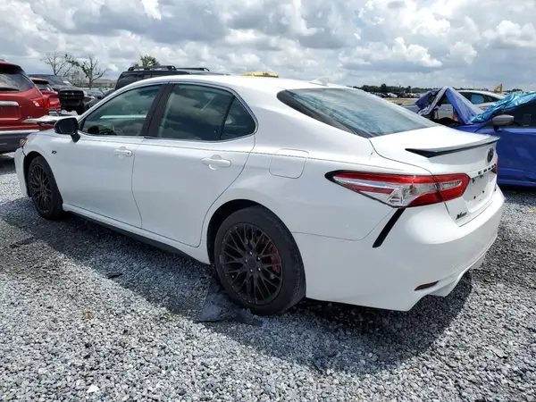 4T1G11AK1LU902800 2020 TOYOTA CAMRY - Image 2
