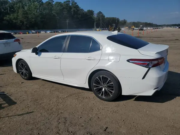 4T1G11AK1LU909035 2020 TOYOTA CAMRY - Image 2