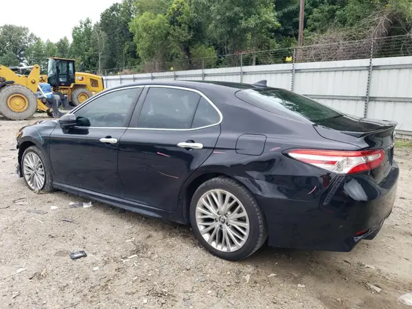 4T1G11AK1LU914557 2020 TOYOTA CAMRY - Image 2