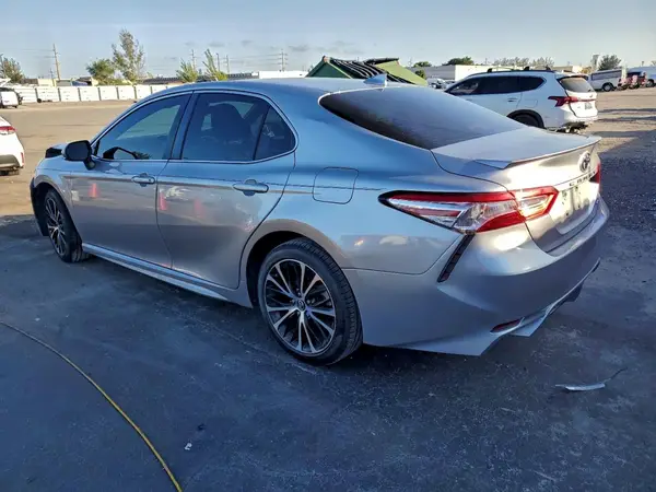4T1G11AK1LU916437 2020 TOYOTA CAMRY - Image 2
