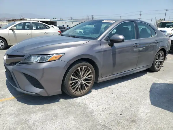 4T1G11AK1LU918060 2020 TOYOTA CAMRY - Image 1