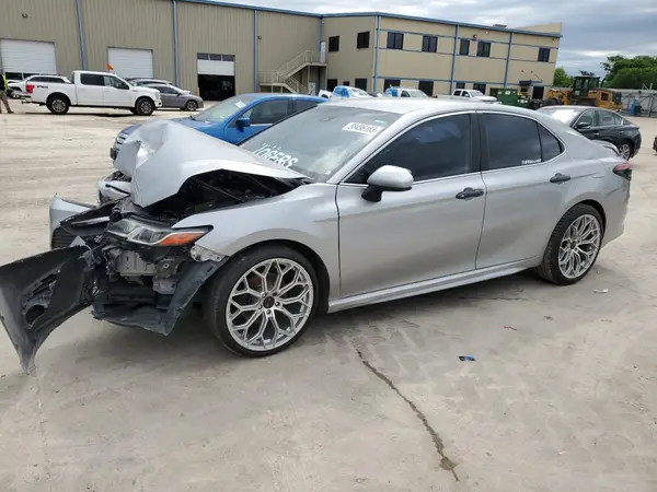 4T1G11AK1LU922397 2020 TOYOTA CAMRY - Image 1