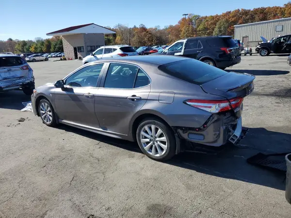 4T1G11AK1LU928992 2020 TOYOTA CAMRY - Image 2