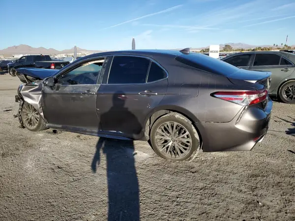 4T1G11AK1LU941161 2020 TOYOTA CAMRY - Image 2
