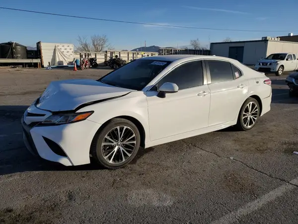 4T1G11AK1LU941970 2020 TOYOTA CAMRY - Image 1