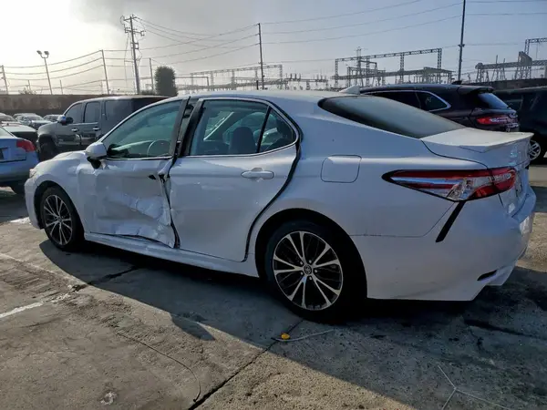 4T1G11AK1LU942049 2020 TOYOTA CAMRY - Image 2