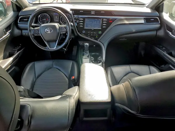 4T1G11AK1LU942049 2020 TOYOTA CAMRY - Image 8