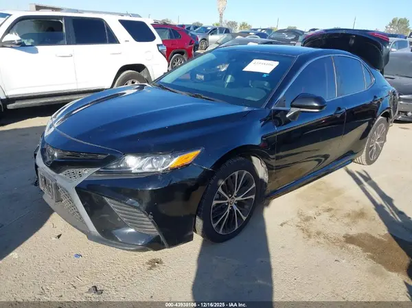 4T1G11AK1LU946716 2020 TOYOTA CAMRY - Image 2