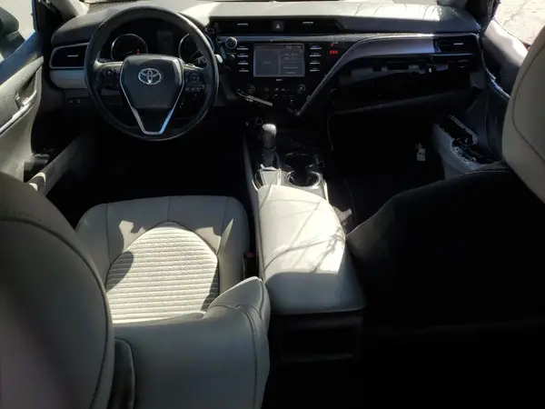 4T1G11AK1LU953052 2020 TOYOTA CAMRY - Image 8