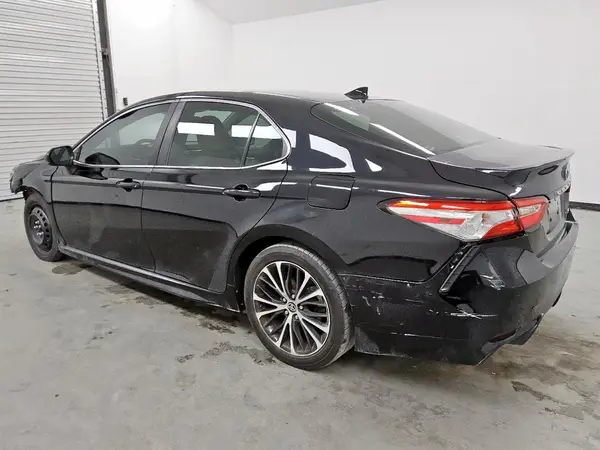 4T1G11AK1LU962396 2020 TOYOTA CAMRY - Image 2