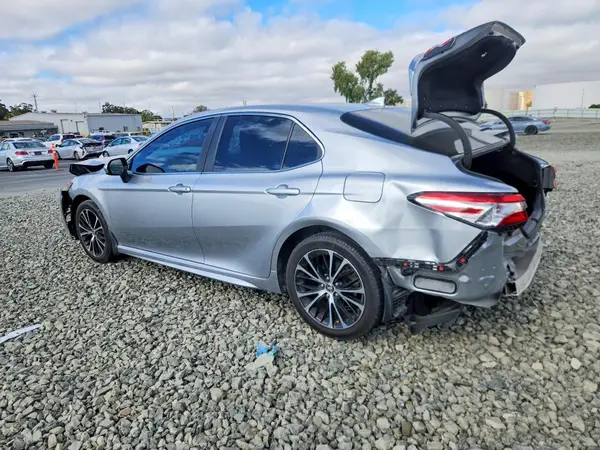 4T1G11AK1LU967047 2020 TOYOTA CAMRY - Image 2