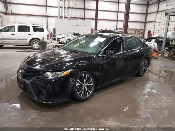 4T1G11AK1LU969476 2020 TOYOTA CAMRY - Image 2