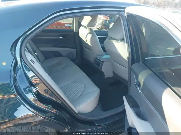 4T1G11AK1LU978761 2020 TOYOTA CAMRY - Image 8