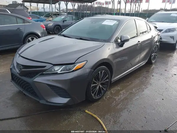 4T1G11AK1LU980865 2020 TOYOTA CAMRY - Image 2