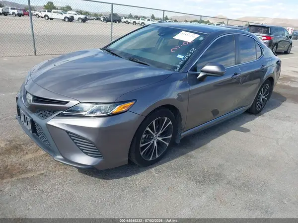 4T1G11AK1LU984902 2020 TOYOTA CAMRY - Image 2