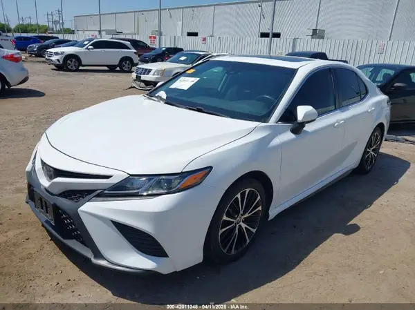 4T1G11AK1LU987184 2020 TOYOTA CAMRY - Image 2