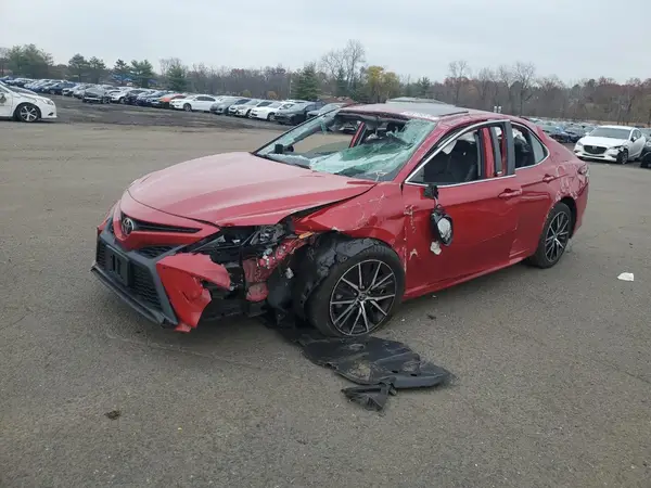4T1G11AK1MU405747 2021 TOYOTA CAMRY - Image 1