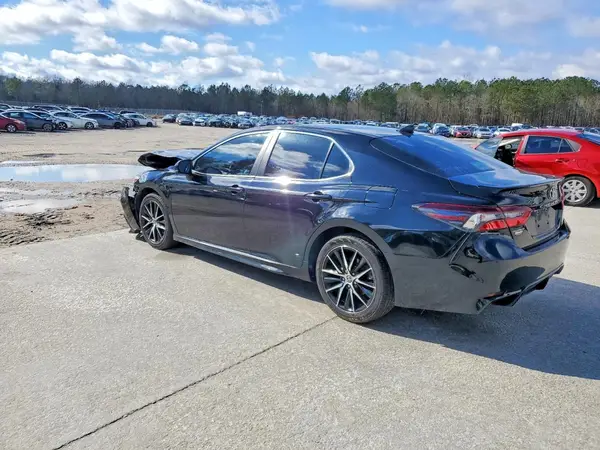 4T1G11AK1MU406980 2021 TOYOTA CAMRY - Image 2