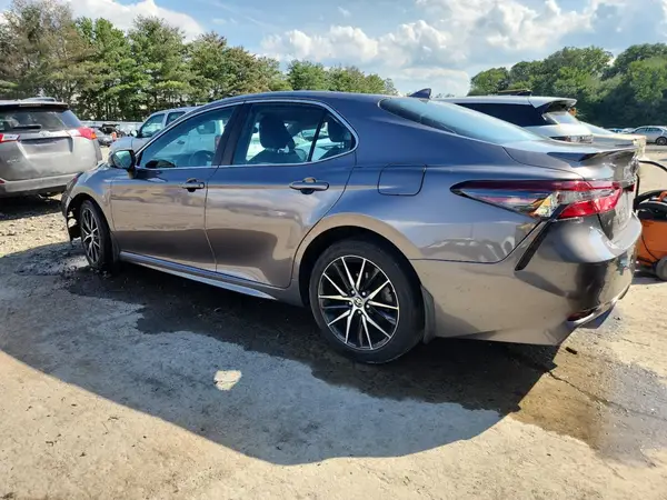 4T1G11AK1MU407661 2021 TOYOTA CAMRY - Image 2