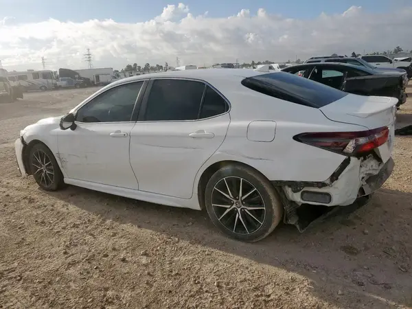 4T1G11AK1MU407790 2021 TOYOTA CAMRY - Image 2