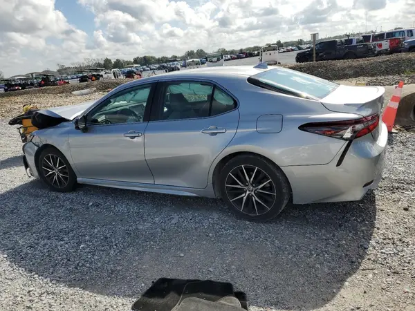 4T1G11AK1MU412472 2021 TOYOTA CAMRY - Image 2