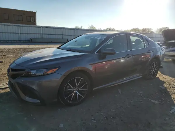 4T1G11AK1MU415369 2021 TOYOTA CAMRY - Image 1
