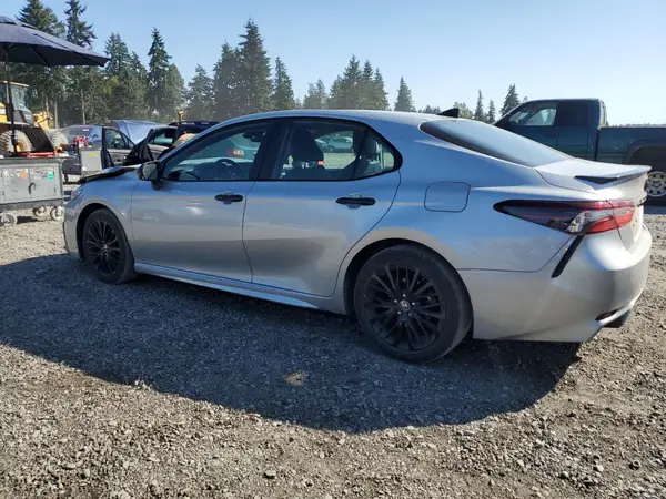 4T1G11AK1MU416215 2021 TOYOTA CAMRY - Image 2