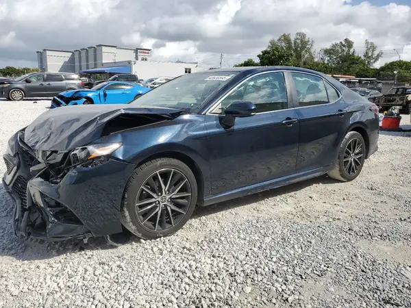 4T1G11AK1MU419227 2021 TOYOTA CAMRY - Image 1