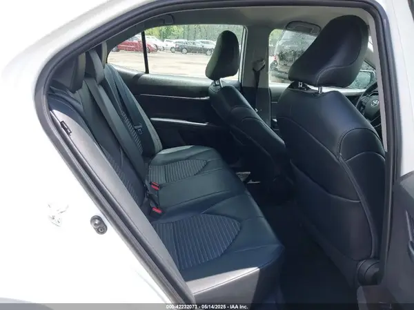 4T1G11AK1MU421558 2021 TOYOTA CAMRY - Image 8