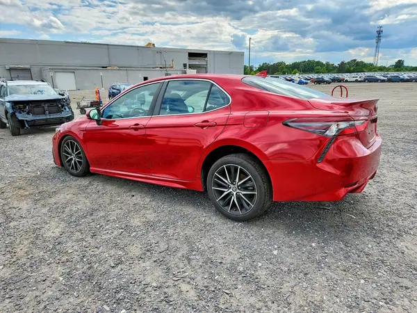 4T1G11AK1MU424153 2021 TOYOTA CAMRY - Image 2