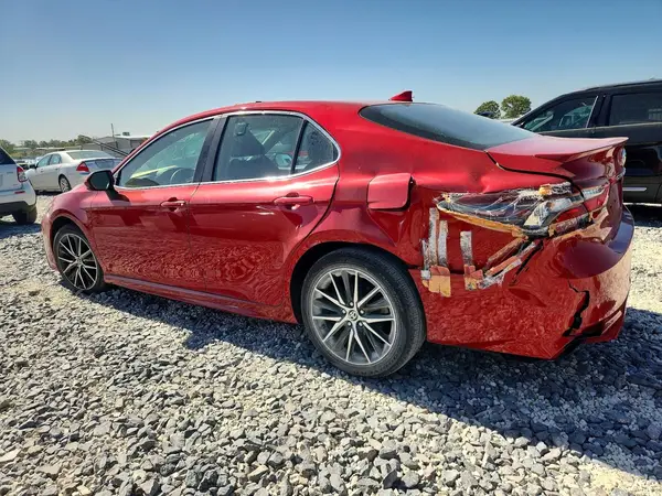 4T1G11AK1MU427666 2021 TOYOTA CAMRY - Image 2