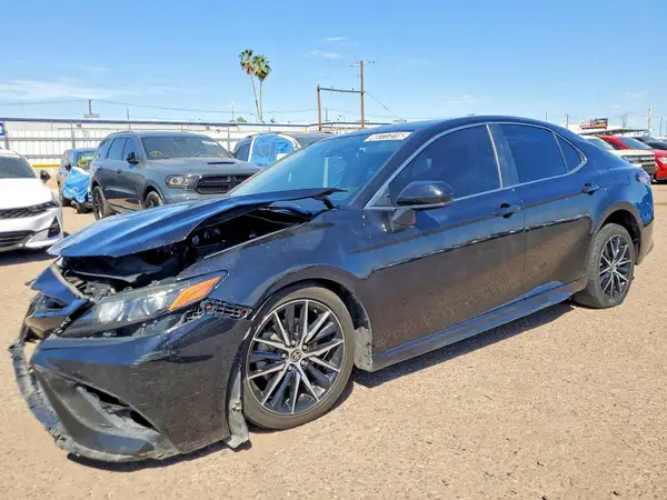 4T1G11AK1MU427828 2021 TOYOTA CAMRY - Image 1