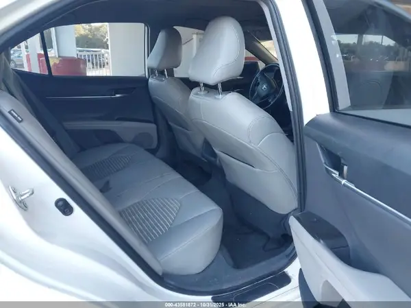 4T1G11AK1MU428509 2021 TOYOTA CAMRY - Image 8