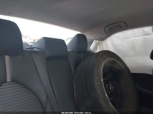 4T1G11AK1MU429482 2021 TOYOTA CAMRY - Image 8