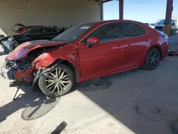 4T1G11AK1MU432043 2021 TOYOTA CAMRY - Image 1