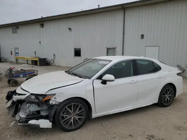 4T1G11AK1MU435671 2021 TOYOTA CAMRY - Image 1