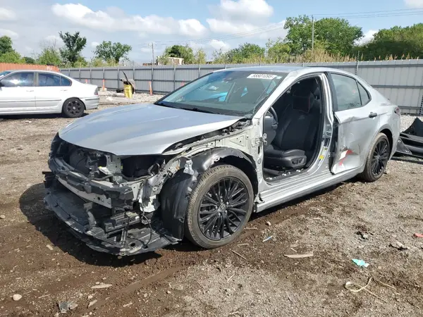 4T1G11AK1MU437131 2021 TOYOTA CAMRY - Image 1