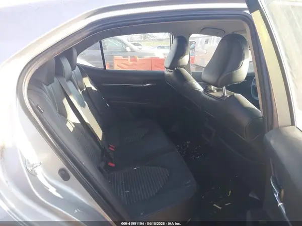4T1G11AK1MU447500 2021 TOYOTA CAMRY - Image 8