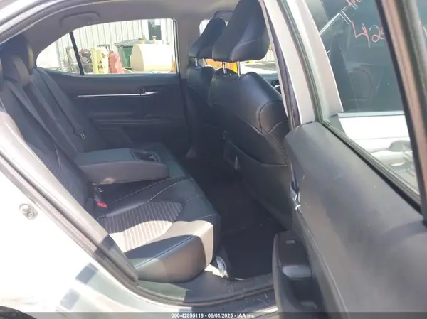4T1G11AK1MU452437 2021 TOYOTA CAMRY - Image 8