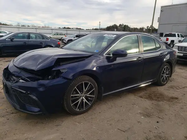 4T1G11AK1MU453023 2021 TOYOTA CAMRY - Image 1