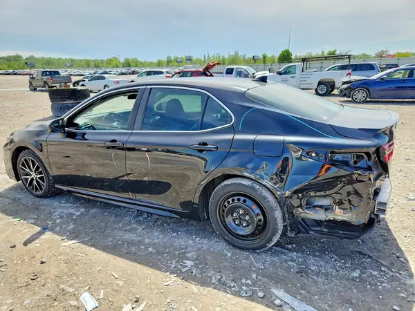 4T1G11AK1MU456861 2021 TOYOTA CAMRY - Image 2