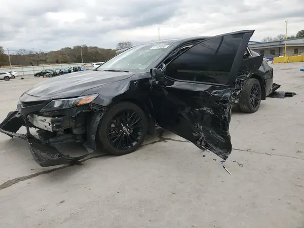 4T1G11AK1MU460022 2021 TOYOTA CAMRY - Image 1